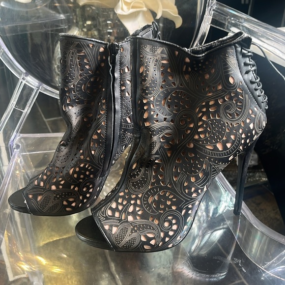 Steve Madden bootie - Picture 5 of 5